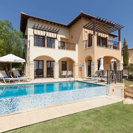 Aphrodite Hills - Junior Semesteranläggning (resort) 4*