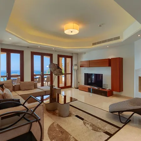 Aphrodite Hills - Junior Resort 5*
