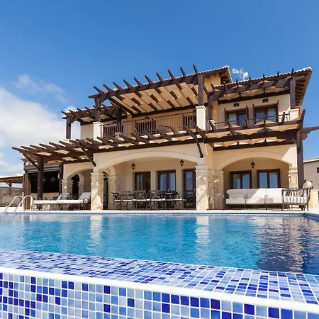 Resort Aphrodite Hills - Junior 4*