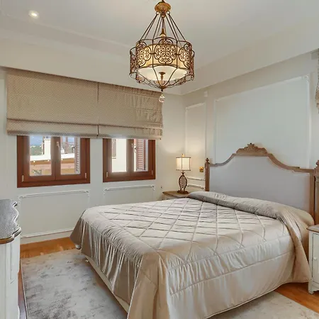 Aphrodite Hills - Junior