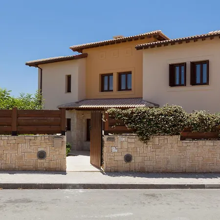 Aphrodite Hills - Junior 4* Куклия