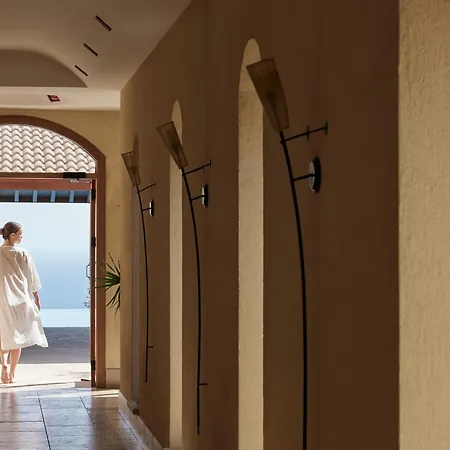 Aphrodite Hills - Junior