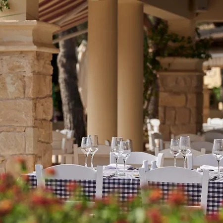 Resort Aphrodite Hills - Junior 5*