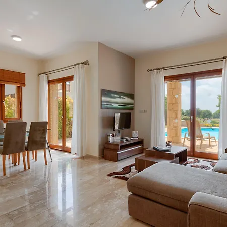 Resort Aphrodite Hills - Junior 4*