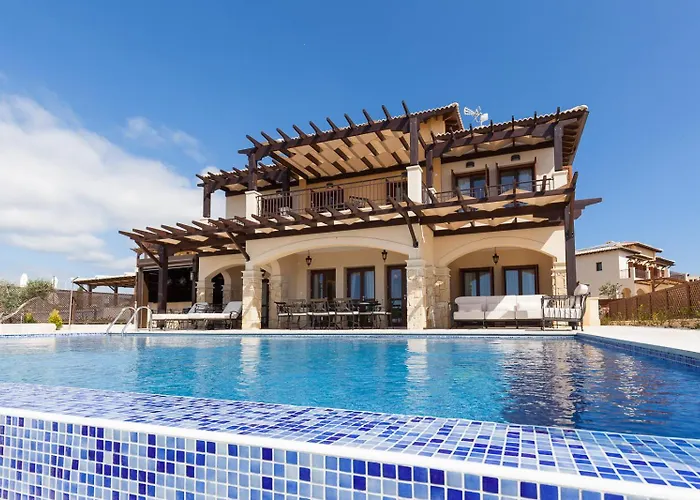 Semesteranläggning (resort) Aphrodite Hills - Junior 4*