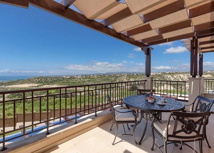 Aphrodite Hills - Junior