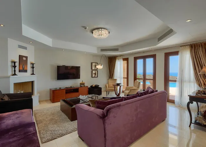 Aphrodite Hills - Junior