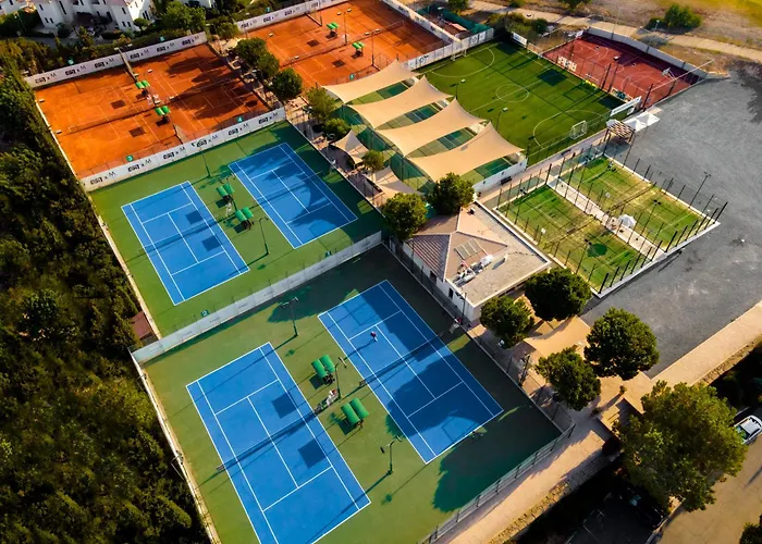 Semesteranläggning (resort) Aphrodite Hills - Junior